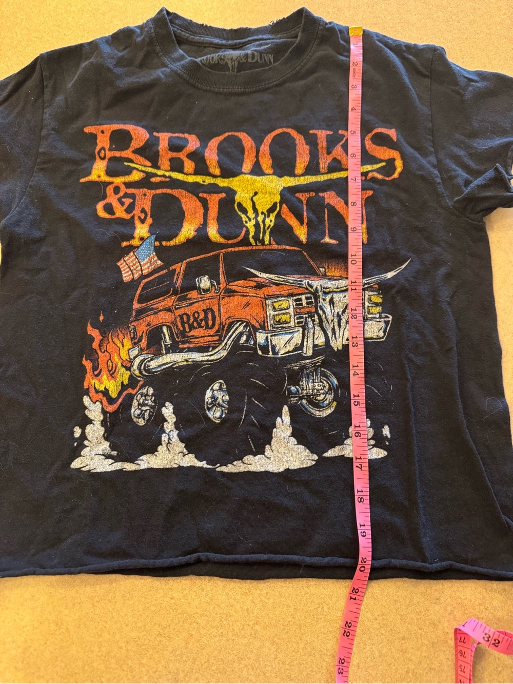 Brooks & Dunn Black Graphic Tee - Women’s Short Sleeve - Picture 4 of 4